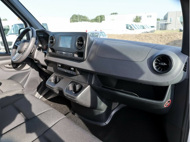 MERCEDES-BENZ Sprinter 317 Maxi,9GTronic,MBUX,Kamera,Navi - Furgón: foto 4 MERCEDES-BENZ Sprinter 317 Maxi,9GTronic,MBUX,Kamera,Navi - Furgón: foto 4