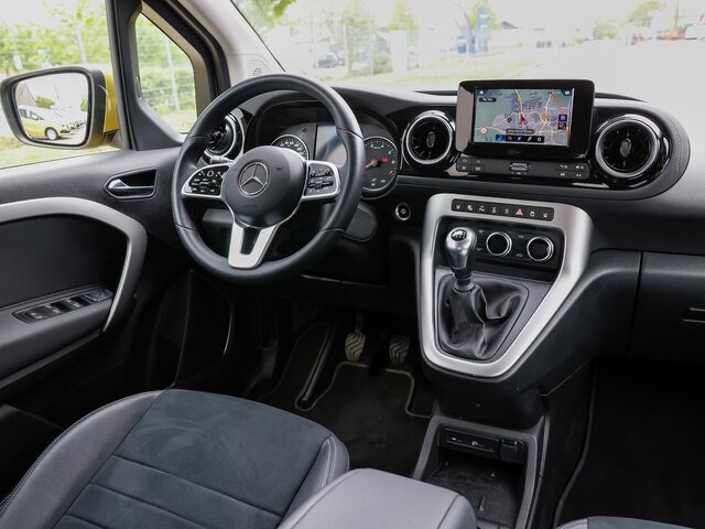 MERCEDES-BENZ T 180 Progressive,AHK,LED,Navi,Kamera,Tempomat... - Furgoneta de pasajeros: foto 3 MERCEDES-BENZ T 180 Progressive,AHK,LED,Navi,Kamera,Tempomat... - Furgoneta de pasajeros: foto 3