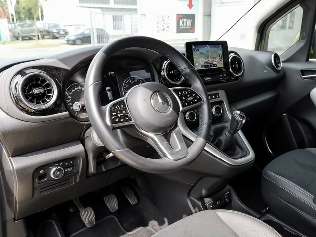 MERCEDES-BENZ T 180 Progressive,AMF Rollstuhlrampe,LED,Navi... - Furgoneta de pasajeros: foto 2 MERCEDES-BENZ T 180 Progressive,AMF Rollstuhlrampe,LED,Navi... - Furgoneta de pasajeros: foto 2