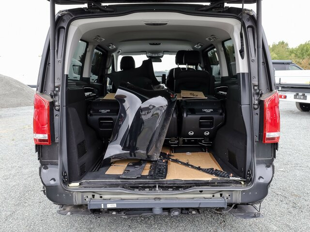 MERCEDES-BENZ V 300 Avantgarde Extralang,2xSchiebetür el.,AHK... - Minibús, Furgoneta de pasajeros: foto 2 MERCEDES-BENZ V 300 Avantgarde Extralang,2xSchiebetür el.,AHK... - Minibús, Furgoneta de pasajeros: foto 2