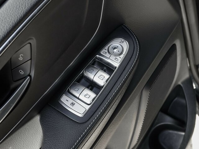 Furgoneta de pasajeros MERCEDES-BENZ V 300 Avantgarde Extralang,2xSchiebetür elektr....: foto 7 Furgoneta de pasajeros MERCEDES-BENZ V 300 Avantgarde Extralang,2xSchiebetür elektr....: foto 7