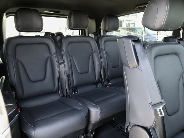 MERCEDES-BENZ V 300 Avantgarde Extralang,2xSchiebetür elektr. - Minibús, Furgoneta de pasajeros: foto 4 MERCEDES-BENZ V 300 Avantgarde Extralang,2xSchiebetür elektr. - Minibús, Furgoneta de pasajeros: foto 4