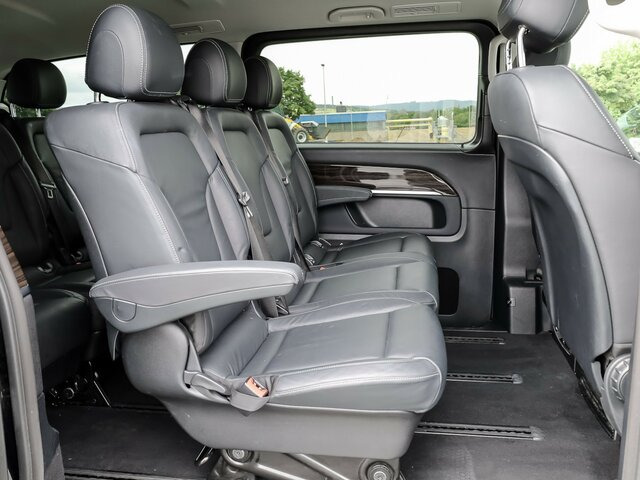 MERCEDES-BENZ V 300 Avantgarde Extralang,2xSchiebetür elektr. - Minibús, Furgoneta de pasajeros: foto 4 MERCEDES-BENZ V 300 Avantgarde Extralang,2xSchiebetür elektr. - Minibús, Furgoneta de pasajeros: foto 4