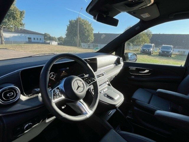 MERCEDES-BENZ V 300 Avantgarde Extralang,2xSchiebetür elektr.... - Furgoneta de pasajeros: foto 4 MERCEDES-BENZ V 300 Avantgarde Extralang,2xSchiebetür elektr.... - Furgoneta de pasajeros: foto 4