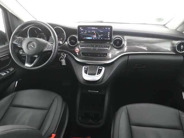 MERCEDES-BENZ V 300 Avantgarde Extralang,Allrad,2Schiebetüren... - Furgoneta de pasajeros: foto 2 MERCEDES-BENZ V 300 Avantgarde Extralang,Allrad,2Schiebetüren... - Furgoneta de pasajeros: foto 2