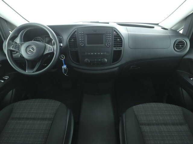 MERCEDES-BENZ Vito 114 TourerPro,Extralang,8Sitzer,Automatik... - Minibús, Furgoneta de pasajeros: foto 2 MERCEDES-BENZ Vito 114 TourerPro,Extralang,8Sitzer,Automatik... - Minibús, Furgoneta de pasajeros: foto 2