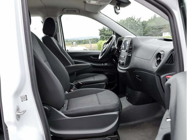 MERCEDES-BENZ Vito 114 TourerPro,Extralang,AMF Rollstuhlrampe... - Minibús, Furgoneta de pasajeros: foto 3 MERCEDES-BENZ Vito 114 TourerPro,Extralang,AMF Rollstuhlrampe... - Minibús, Furgoneta de pasajeros: foto 3