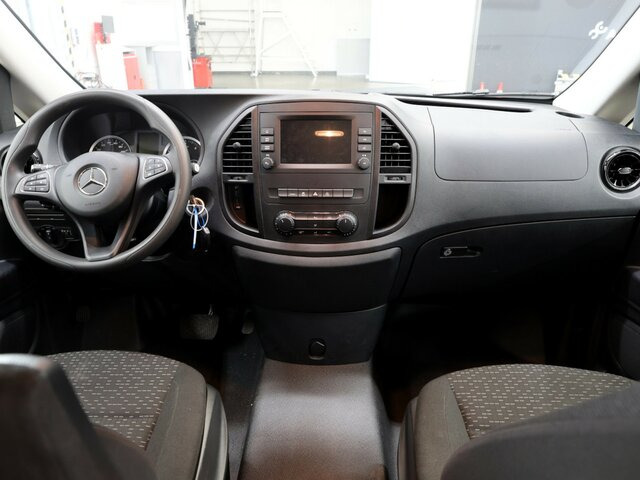 MERCEDES-BENZ Vito 114 TourerPro,lang,Automatik,8Sitze,Kamera... - Minibús, Furgoneta de pasajeros: foto 2 MERCEDES-BENZ Vito 114 TourerPro,lang,Automatik,8Sitze,Kamera... - Minibús, Furgoneta de pasajeros: foto 2