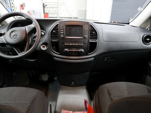 MERCEDES-BENZ Vito 114 TourerPro,lang,Automatik,8Sitze,Kamera... - Minibús, Furgoneta de pasajeros: foto 2 MERCEDES-BENZ Vito 114 TourerPro,lang,Automatik,8Sitze,Kamera... - Minibús, Furgoneta de pasajeros: foto 2