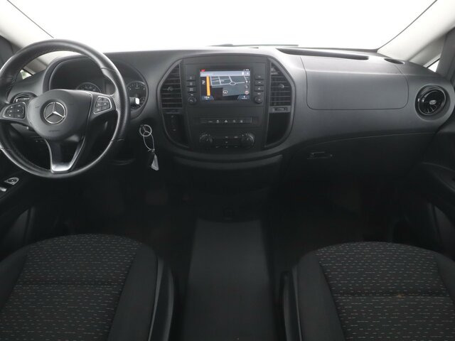 MERCEDES-BENZ Vito 114 TourerPro,lang,Automatik,8Sitze,Kamera... - Furgoneta de pasajeros: foto 2 MERCEDES-BENZ Vito 114 TourerPro,lang,Automatik,8Sitze,Kamera... - Furgoneta de pasajeros: foto 2