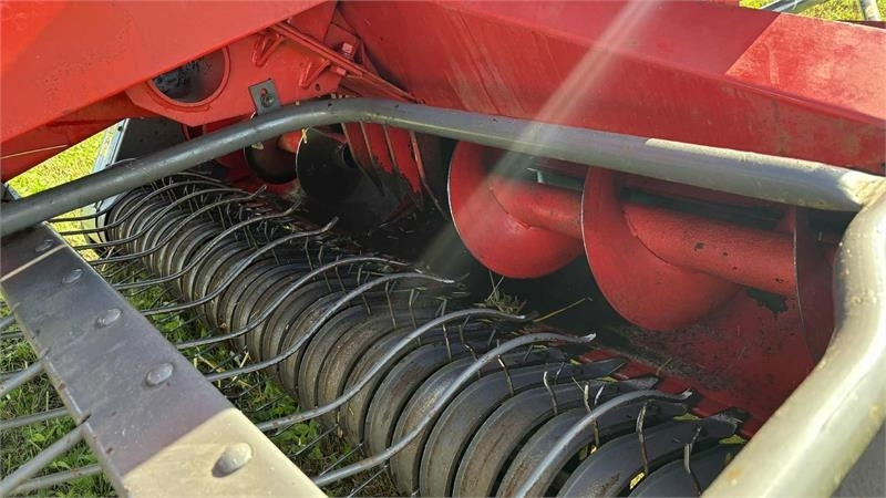 Massey Ferguson 1839 Småballe presser - Encintadora de pacas: foto 5 Massey Ferguson 1839 Småballe presser - Encintadora de pacas: foto 5