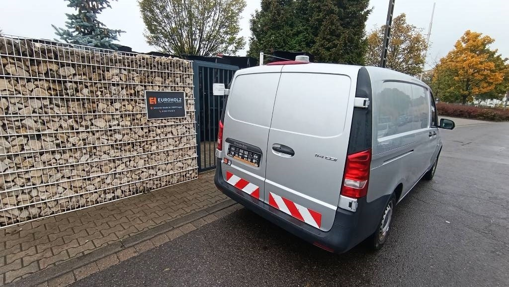 Mercedes-Benz Vito 114 CDI Kasten Werkstattschränke Standheizung  - Furgoneta caja cerrada: foto 3 Mercedes-Benz Vito 114 CDI Kasten Werkstattschränke Standheizung  - Furgoneta caja cerrada: foto 3