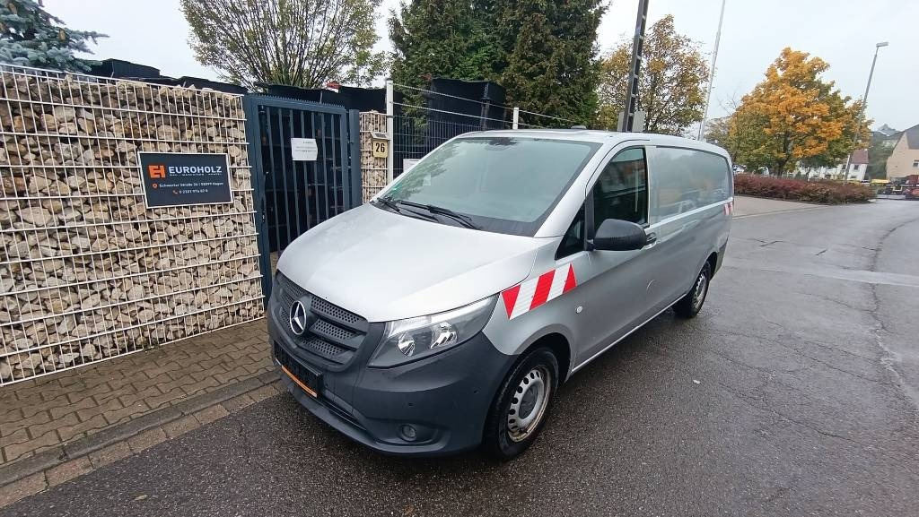 Mercedes-Benz Vito 114 CDI Werkstattschränke, Standheizung, PDC  - Furgoneta caja cerrada: foto 1 Mercedes-Benz Vito 114 CDI Werkstattschränke, Standheizung, PDC  - Furgoneta caja cerrada: foto 1