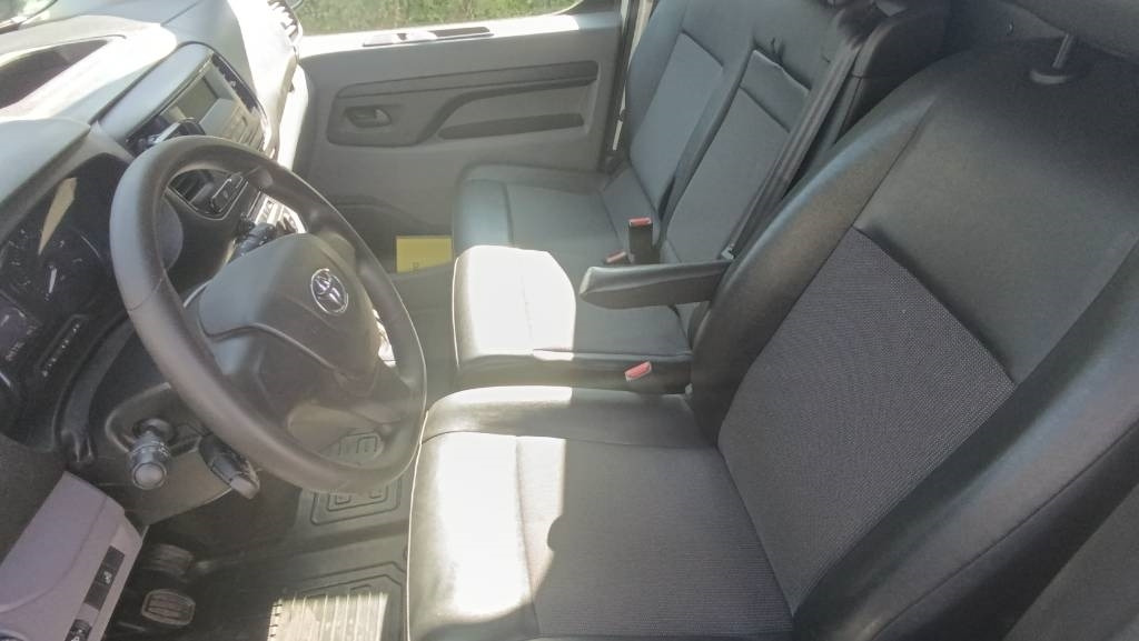 Arrendamiento de Toyota Proace 1.6 D, Transporter Kasten Schiebetür Klima  Toyota Proace 1.6 D, Transporter Kasten Schiebetür Klima: foto 15
