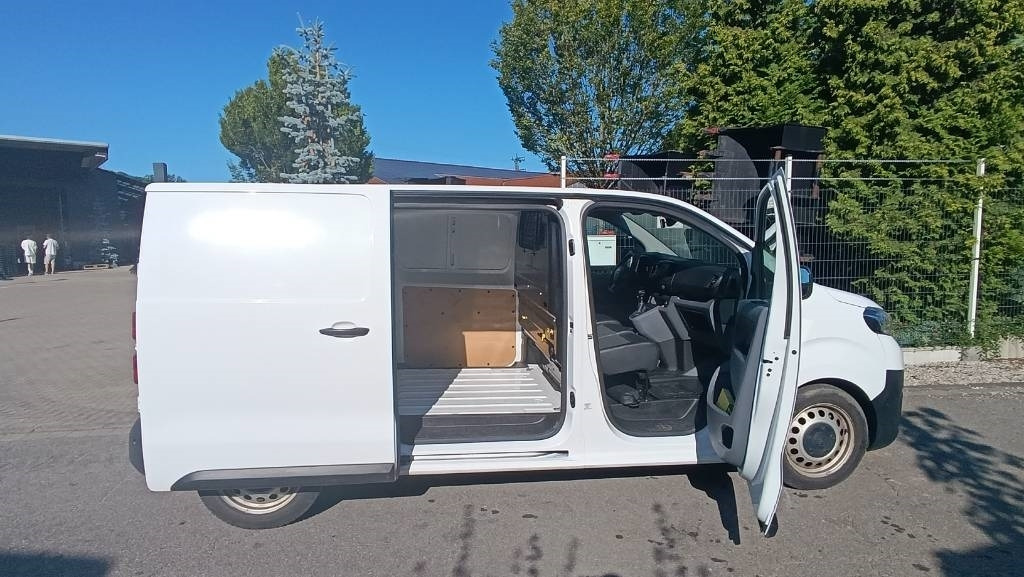Arrendamiento de Toyota Proace 1.6 D, Transporter Kasten Schiebetür Klima  Toyota Proace 1.6 D, Transporter Kasten Schiebetür Klima: foto 12