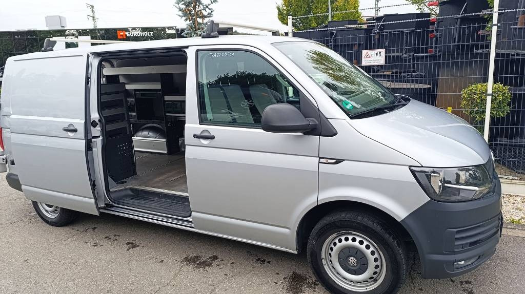 Volkswagen Transporter T6 TDI, Werkstattschränke Standheizung  - Furgoneta caja cerrada: foto 1 Volkswagen Transporter T6 TDI, Werkstattschränke Standheizung  - Furgoneta caja cerrada: foto 1