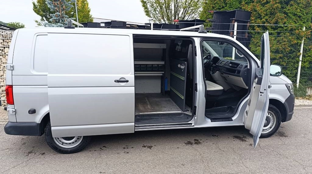 Volkswagen Transporter T6 TDI, Werkstattschränke Standheizung  - Furgoneta caja cerrada: foto 3 Volkswagen Transporter T6 TDI, Werkstattschränke Standheizung  - Furgoneta caja cerrada: foto 3