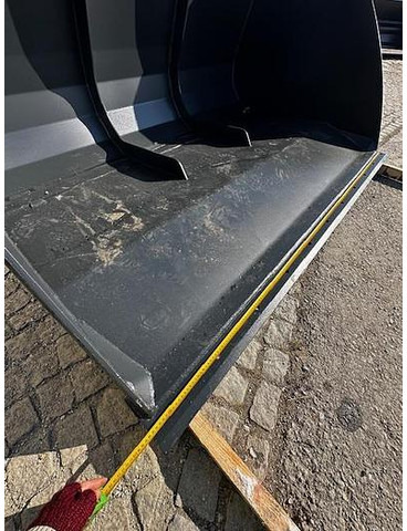 Big Volumenschaufel 200 cm mit JCB 520-50 Aufnahme - Cazo: foto 2 Big Volumenschaufel 200 cm mit JCB 520-50 Aufnahme - Cazo: foto 2