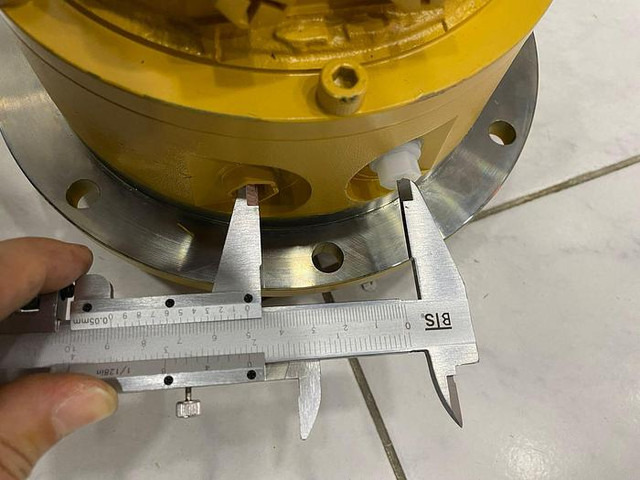 Bomag Fahrmotor (Poclain) 05816293 - Rodillo: foto 5 Bomag Fahrmotor (Poclain) 05816293 - Rodillo: foto 5