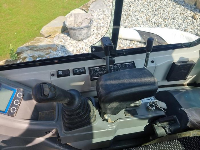 Takeuchi TB216 Minibagger - Miniexcavadora: foto 5 Takeuchi TB216 Minibagger - Miniexcavadora: foto 5