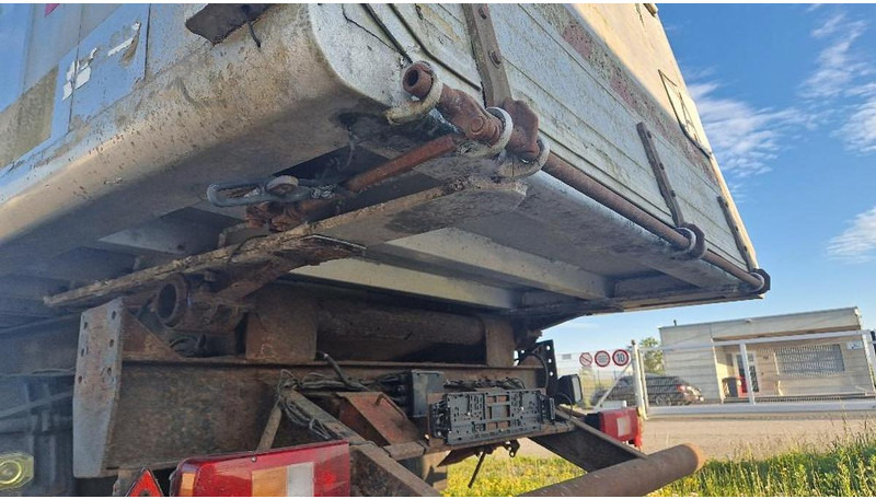 Warneke Alu Kippmulde 2 Achs mit Lenkachse - Remolque volquete: foto 3 Warneke Alu Kippmulde 2 Achs mit Lenkachse - Remolque volquete: foto 3