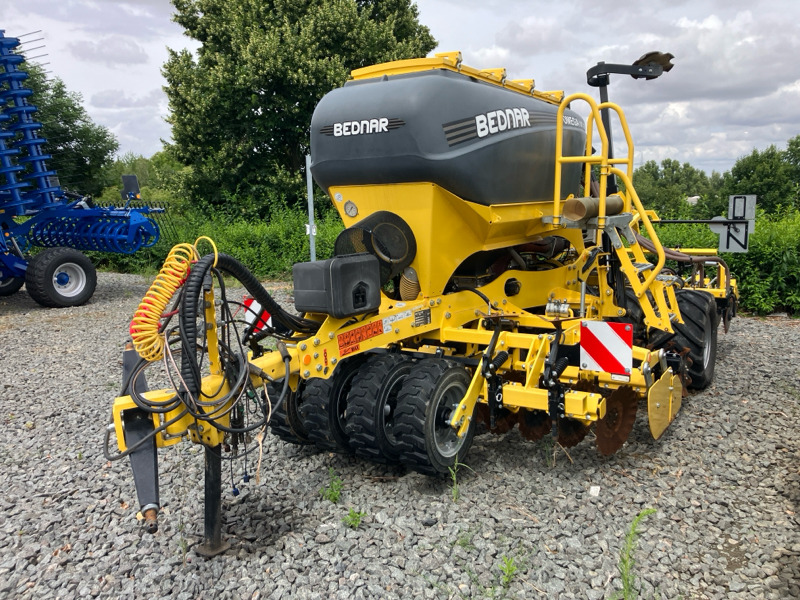 Bednar Omega OO 3000L - Sembradora: foto 1 Bednar Omega OO 3000L - Sembradora: foto 1