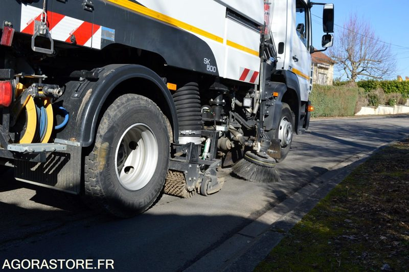 BALAYEUSE MERCEDES ATEGO 95000kms 2019 - Barredora vial: foto 5 BALAYEUSE MERCEDES ATEGO 95000kms 2019 - Barredora vial: foto 5