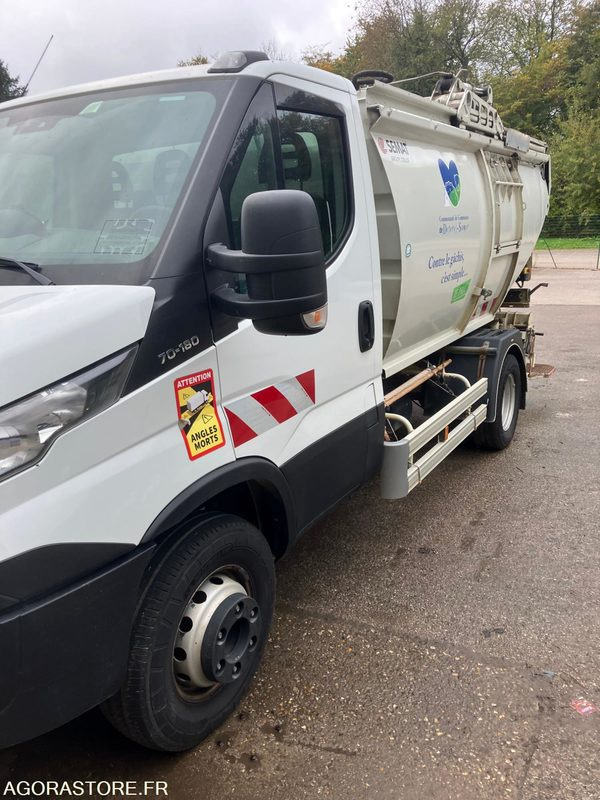 BOM IVECO 7 TONNES - Camión de basura: foto 1 BOM IVECO 7 TONNES - Camión de basura: foto 1