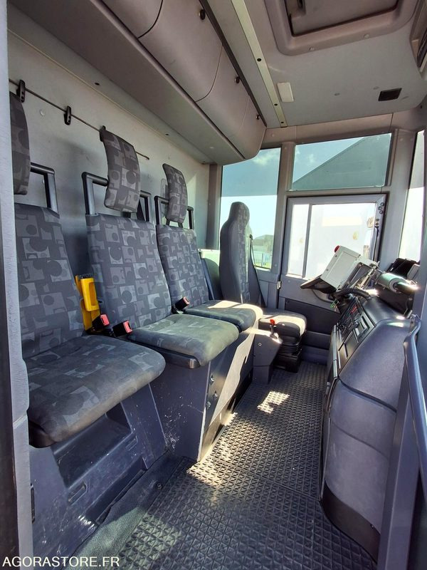 Arrendamiento de  BOM Mercedes Econic 2013 240330 kms - CX-136-DD BOM Mercedes Econic 2013 240330 kms - CX-136-DD: foto 8 Arrendamiento de  BOM Mercedes Econic 2013 240330 kms - CX-136-DD BOM Mercedes Econic 2013 240330 kms - CX-136-DD: foto 8