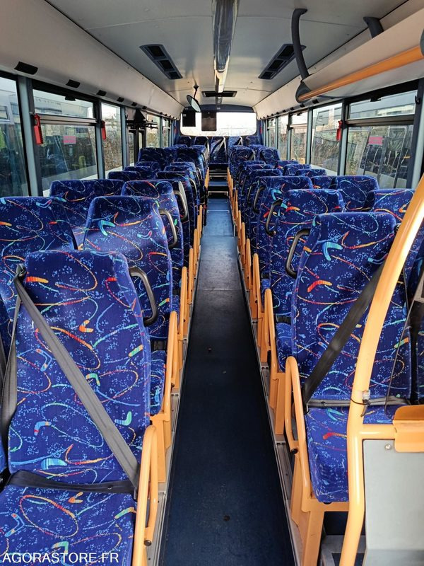 CAR IRISBUS RECREO - PARC 11598 - MEC 2010/ 384000km/ AX-480-ZC - Autobús escolar: foto 5 CAR IRISBUS RECREO - PARC 11598 - MEC 2010/ 384000km/ AX-480-ZC - Autobús escolar: foto 5