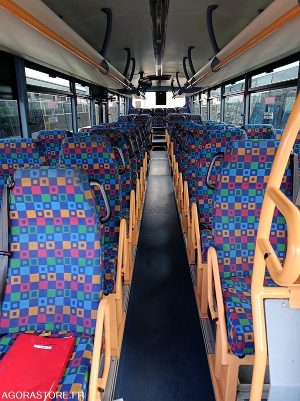 CAR IRISBUS RECREO - PARC 19964 - MEC2011/506000km/ BM-526-BE - Autobús escolar: foto 5 CAR IRISBUS RECREO - PARC 19964 - MEC2011/506000km/ BM-526-BE - Autobús escolar: foto 5