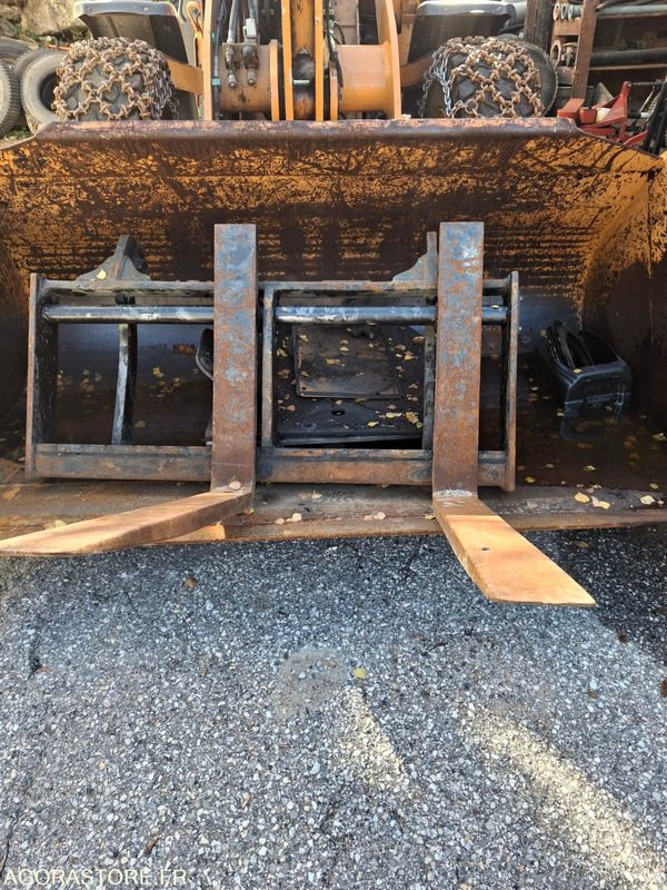 CHARGEUSE CASE 521 F N° DE SERIE NDHE12059 - Cargadora: foto 3 CHARGEUSE CASE 521 F N° DE SERIE NDHE12059 - Cargadora: foto 3