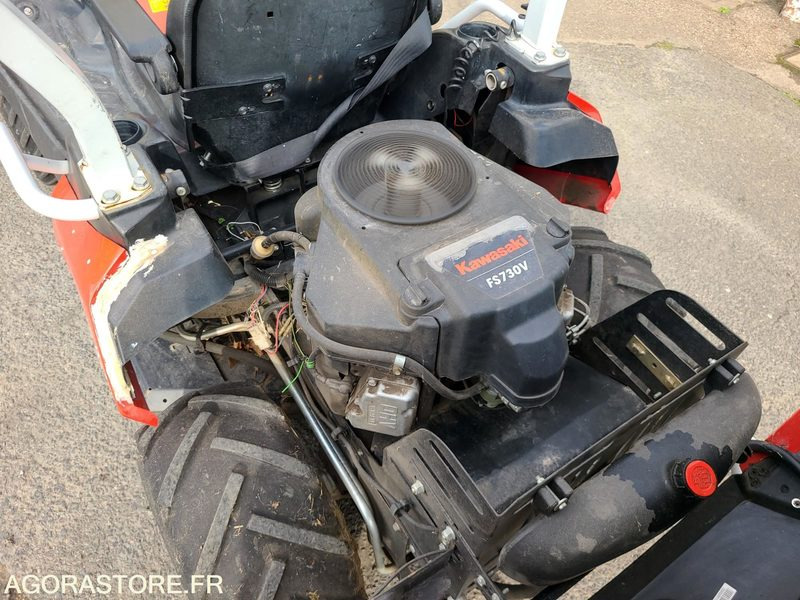 CHEYENNE / TONDEUSE - DEBROUSSAILLEUSE - Cortacésped: foto 5 CHEYENNE / TONDEUSE - DEBROUSSAILLEUSE - Cortacésped: foto 5