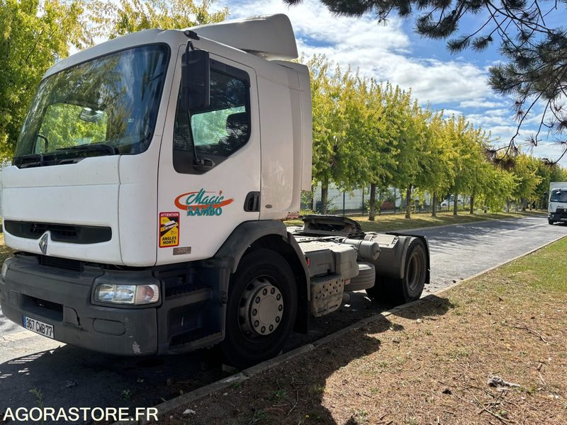 TRACTEUR RENAULT - 2002 - 462695 Kms - Cabeza tractora: foto 1 TRACTEUR RENAULT - 2002 - 462695 Kms - Cabeza tractora: foto 1