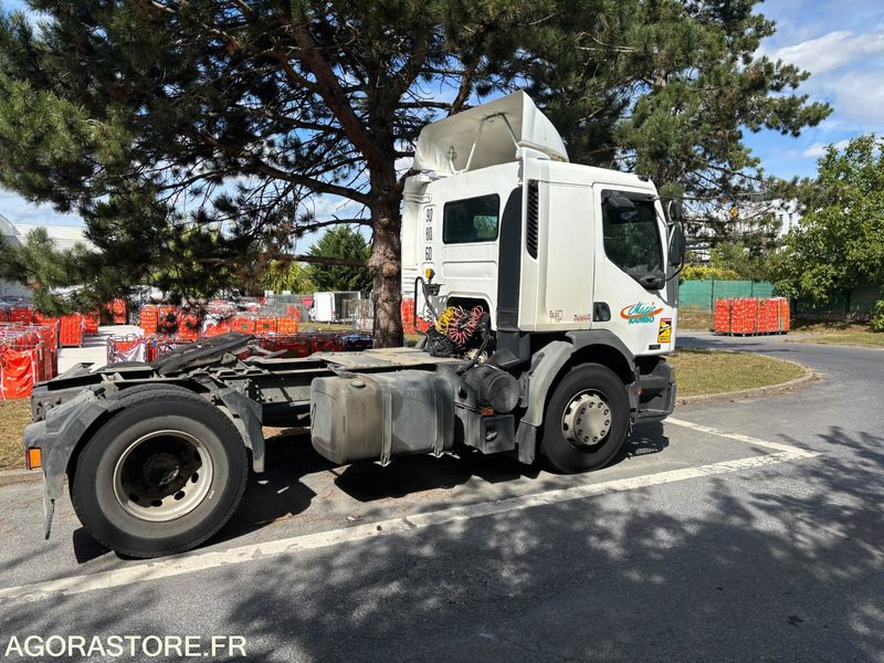 TRACTEUR RENAULT - 2002 - 462695 Kms - Cabeza tractora: foto 4 TRACTEUR RENAULT - 2002 - 462695 Kms - Cabeza tractora: foto 4