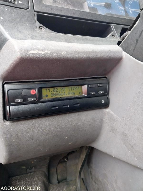 Cabeza tractora Tracteur RENAULT ADR pompe anneau liquide - 2003/ 808 664KM (ACCIDENTE): foto 7