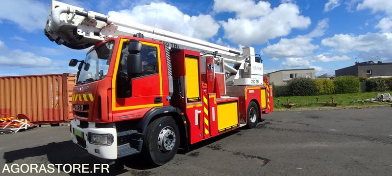 BEA EGI 280 TBI / IVECO 180 E 30 - Camión: foto 1 BEA EGI 280 TBI / IVECO 180 E 30 - Camión: foto 1