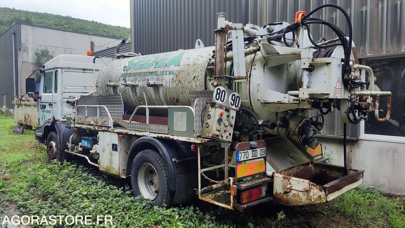 Camion Hydrocureur Renault - Limpieza de alcantarillado: foto 3 Camion Hydrocureur Renault - Limpieza de alcantarillado: foto 3