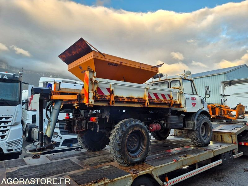 MERCEDES UNIMOG + LAME + SALEUSE 276590 KM 1973 - Camión: foto 3 MERCEDES UNIMOG + LAME + SALEUSE 276590 KM 1973 - Camión: foto 3