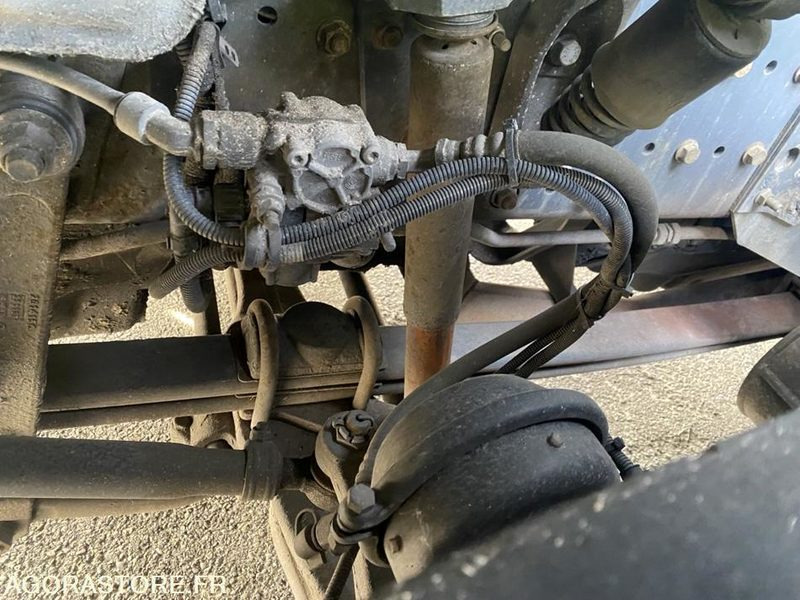 Camión RENAULT PREMIUM 210.19 19 t citerne ADR-  -2006-517007-BJ288SY - export only: foto 7