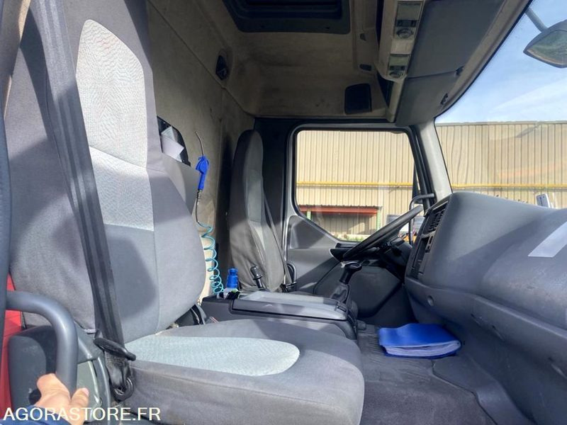 Camión RENAULT PREMIUM 210.19 19 t citerne ADR-  -2006-517007-BJ288SY - export only: foto 15