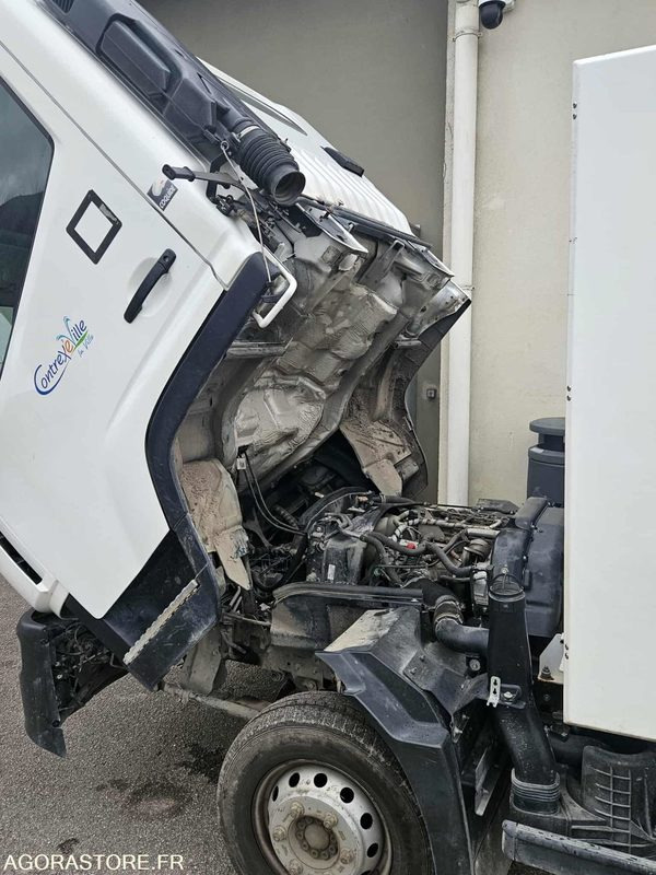 Camion Renault D 2014 180000kms - Furgoneta basculante: foto 5 Camion Renault D 2014 180000kms - Furgoneta basculante: foto 5