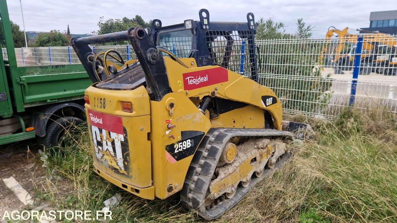 Minicargadora de cadenas Chargeur compact CATERPILLAR 259B3 -  YYZ00411 - 2011 - 3581h: foto 9