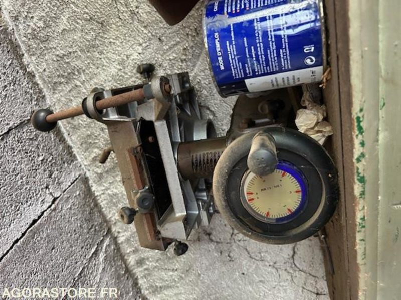 Combiné de menuisier C310e LUREM (380V) - avec outils et fraise de toupie - Herramienta/ Equipo: foto 3 Combiné de menuisier C310e LUREM (380V) - avec outils et fraise de toupie - Herramienta/ Equipo: foto 3