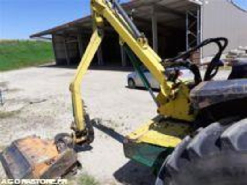 Débroussailleuse épareuse Norémat Tonica M50 - 1999 / 8000 heures - Desbrozadora de brazo: foto 2 Débroussailleuse épareuse Norémat Tonica M50 - 1999 / 8000 heures - Desbrozadora de brazo: foto 2