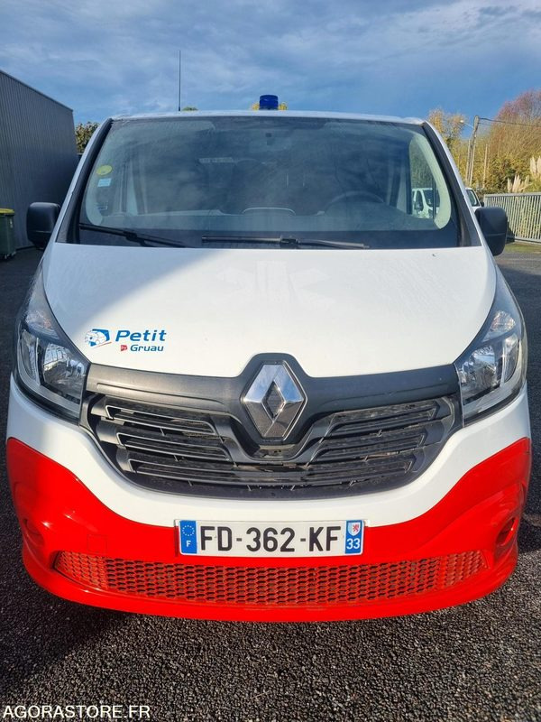 FD-362-KF - Non Roulant - RENAULT TRAFIC III - VASP - 195 000 Kms - Ambulancia: foto 3 FD-362-KF - Non Roulant - RENAULT TRAFIC III - VASP - 195 000 Kms - Ambulancia: foto 3