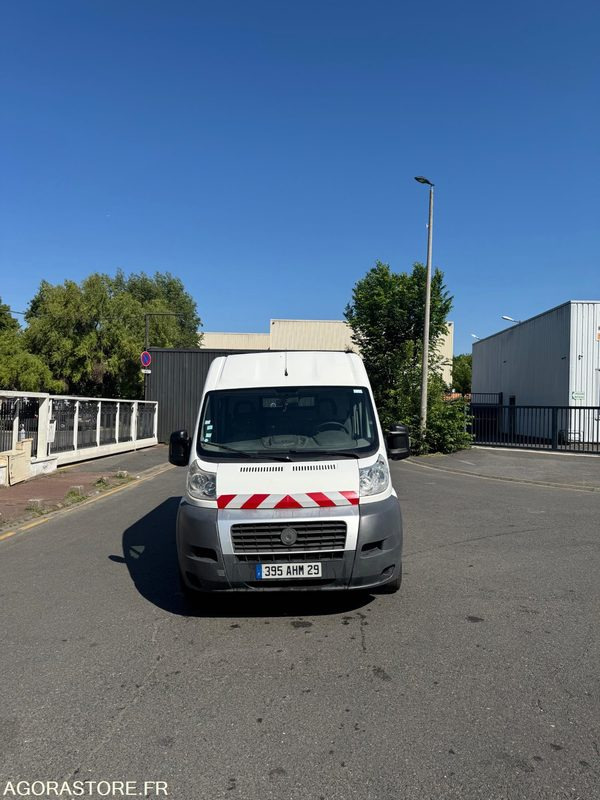 FIAT DUCATO 133 000 KM 7 PLACES - Furgón: foto 3 FIAT DUCATO 133 000 KM 7 PLACES - Furgón: foto 3