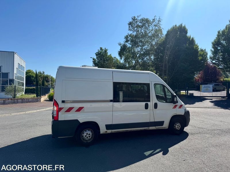 Arrendamiento de  FIAT DUCATO 133 000 KM 7 PLACES FIAT DUCATO 133 000 KM 7 PLACES: foto 7