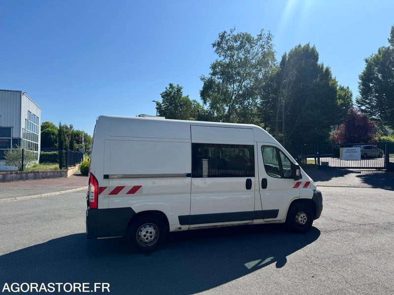 Arrendamiento de  FIAT DUCATO 133 000 KM 7 PLACES FIAT DUCATO 133 000 KM 7 PLACES: foto 8