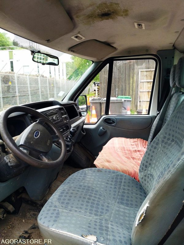 FORD TRANSIT BENNE SIMPLE CABINE DE 2006 - Furgoneta basculante: foto 5 FORD TRANSIT BENNE SIMPLE CABINE DE 2006 - Furgoneta basculante: foto 5